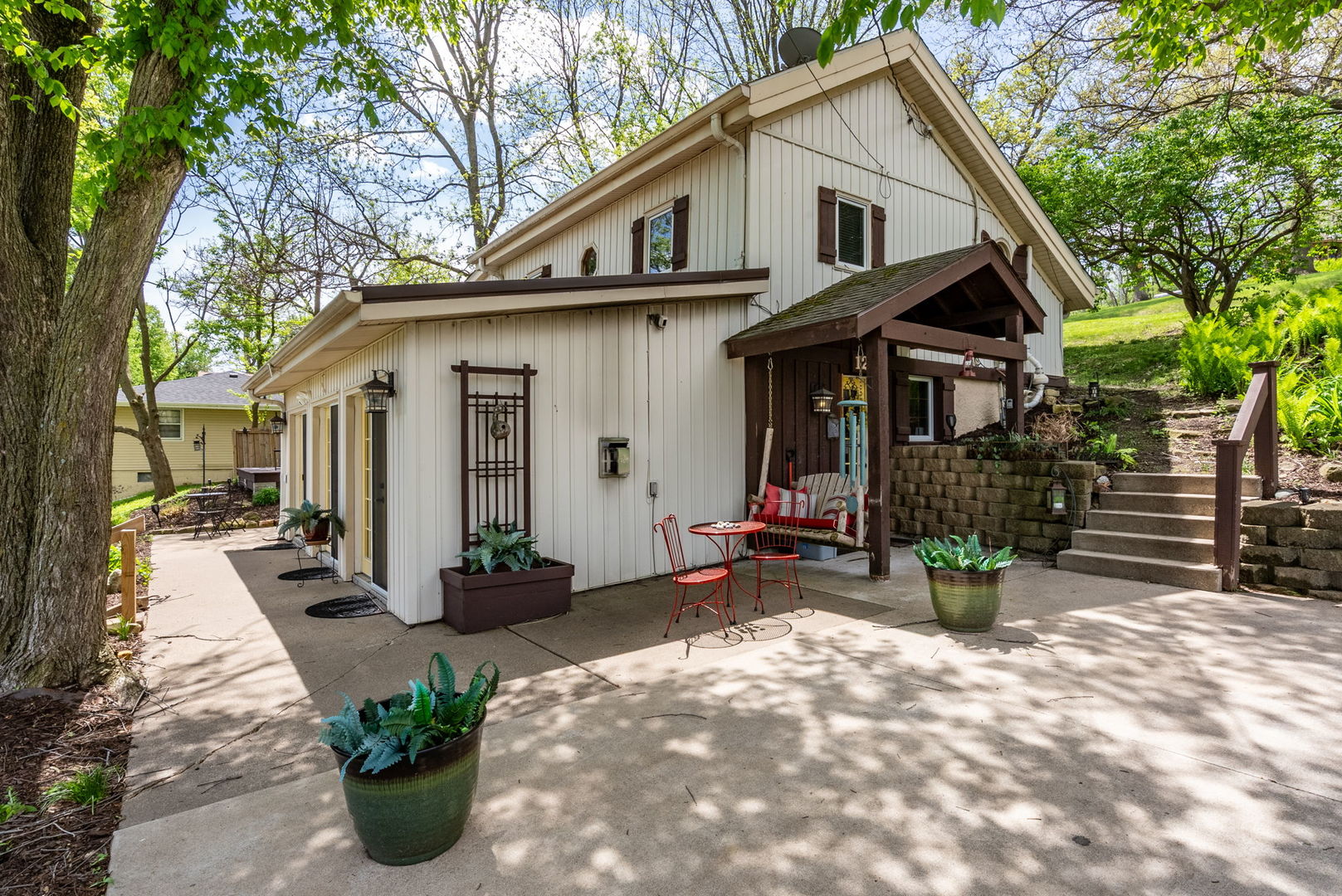124 Oak Street