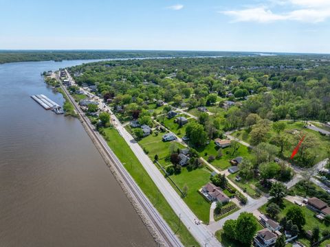 Tiny photo for 124 Oak Street, Le Claire, IA 52753 (MLS # 12621262)