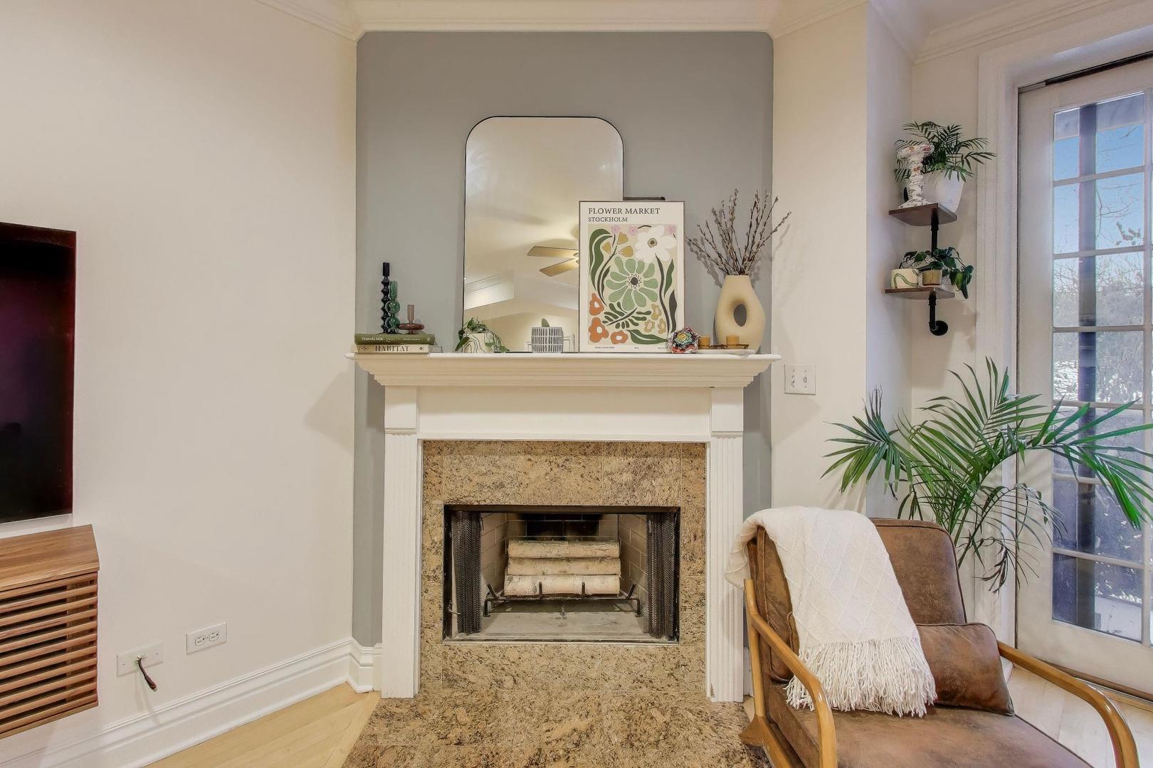 1420 N Noble Street 1N