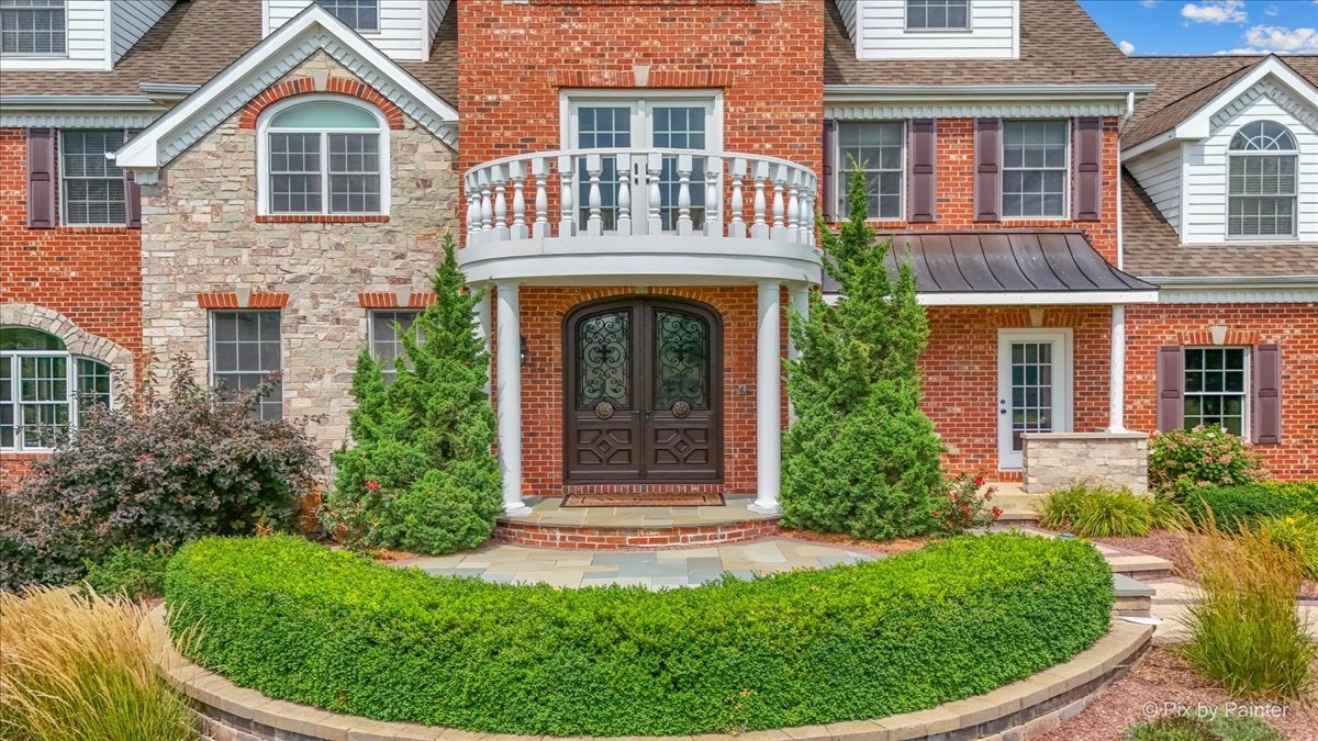 3512 DEEP WOOD Drive