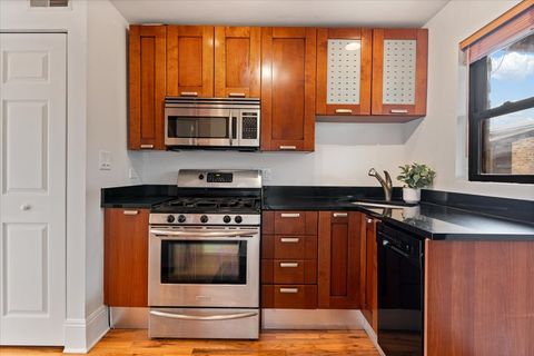Tiny photo for 1353 W Fargo Avenue #3E, Chicago, IL 60626 (MLS # 12620094)