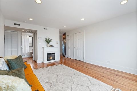 Tiny photo for 1353 W Fargo Avenue #3E, Chicago, IL 60626 (MLS # 12620094)