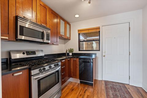 Tiny photo for 1353 W Fargo Avenue #3E, Chicago, IL 60626 (MLS # 12620094)