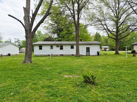 Tiny photo for 817 S 3rd Street, Herrin, IL 62948 (MLS # 12618193)