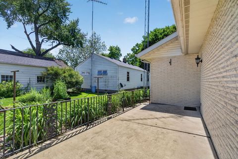 Tiny photo for 413 Price Street, Morris, IL 60450 (MLS # 12681692)