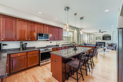 Tiny photo for 5325 Mardjetko Drive, Hoffman Estates, IL 60192 (MLS # 12486395)