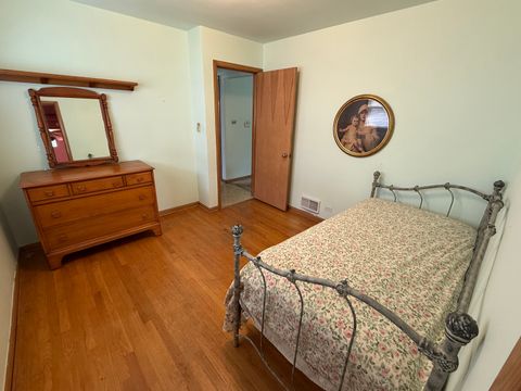 Tiny photo for 7078 N Franks Avenue, Niles, IL 60714 (MLS # 12698366)