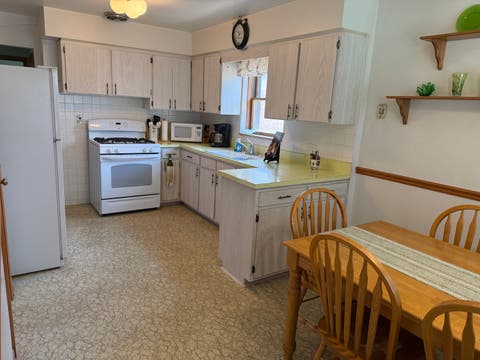 Tiny photo for 7078 N Franks Avenue, Niles, IL 60714 (MLS # 12698366)