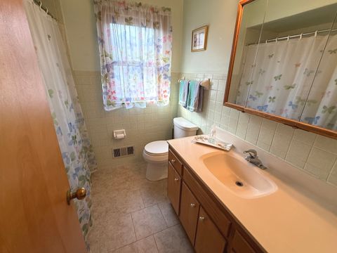 Tiny photo for 7078 N Franks Avenue, Niles, IL 60714 (MLS # 12698366)
