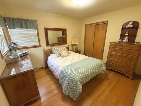 Tiny photo for 7078 N Franks Avenue, Niles, IL 60714 (MLS # 12698366)