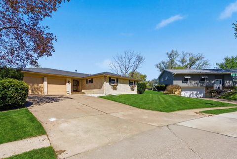 Tiny photo for 3617 25Th Avenue, Rock Island, IL 61201 (MLS # 12618945)