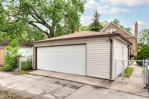 A home in Elmwood Park