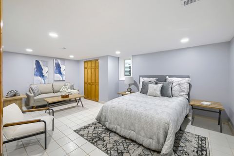 Tiny photo for 1325 E Lake Avenue, Glenview, IL 60025 (MLS # 12676606)