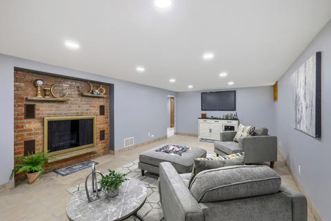 Tiny photo for 1325 E Lake Avenue, Glenview, IL 60025 (MLS # 12676606)