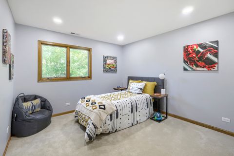 Tiny photo for 1325 E Lake Avenue, Glenview, IL 60025 (MLS # 12676606)