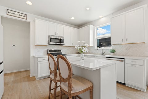 Tiny photo for 1009 Trillium Lane, Shorewood, IL 60404 (MLS # 12652375)