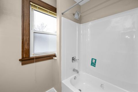 Tiny photo for 350 15th Avenue, Moline, IL 61265 (MLS # 12586090)