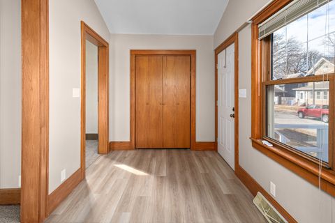 Tiny photo for 350 15th Avenue, Moline, IL 61265 (MLS # 12586090)