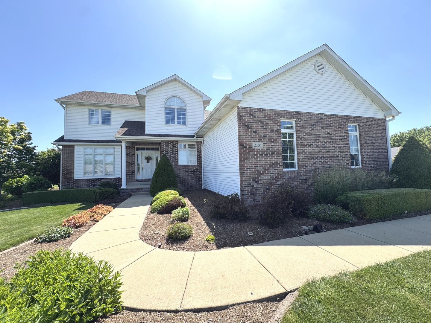 2305 Fox Run Drive