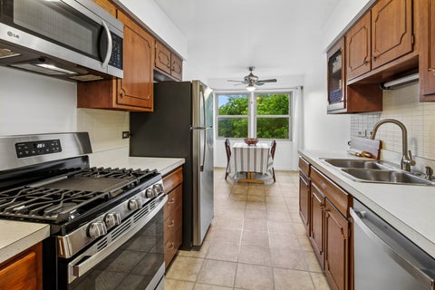 Tiny photo for 1535 Park Avenue #505, River Forest, IL 60305 (MLS # 12741373)