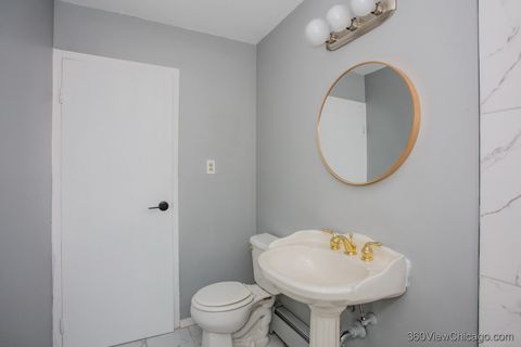 Tiny photo for 6300 N Sheridan Road #517, Chicago, IL 60660 (MLS # 12478274)
