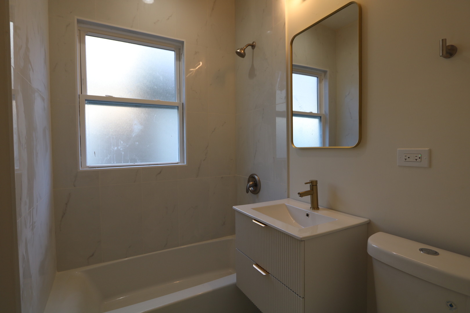 9242 S Throop Street