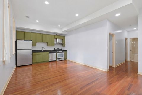 Tiny photo for 2843 S Wells Street #2E, Chicago, IL 60616 (MLS # 12616430)