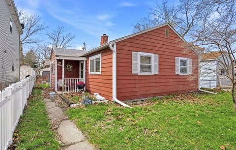 Photo of 14024 S Manistee Avenue, Burnham, IL 60633 (MLS # 12617163)