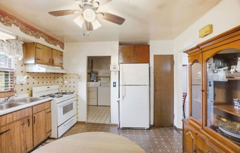 Tiny photo for 14024 S Manistee Avenue, Burnham, IL 60633 (MLS # 12617163)