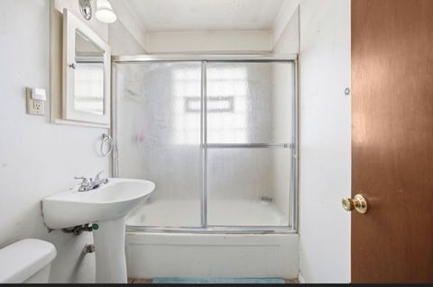 Tiny photo for 14024 S Manistee Avenue, Burnham, IL 60633 (MLS # 12617163)