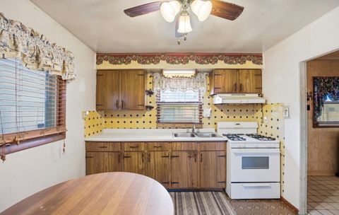 Tiny photo for 14024 S Manistee Avenue, Burnham, IL 60633 (MLS # 12617163)