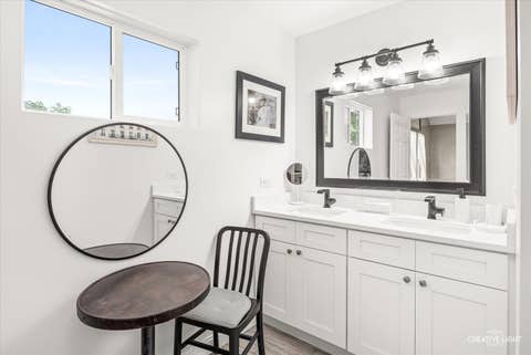 Tiny photo for 7735 W 65th Place, Bedford Park, IL 60501 (MLS # 12724023)