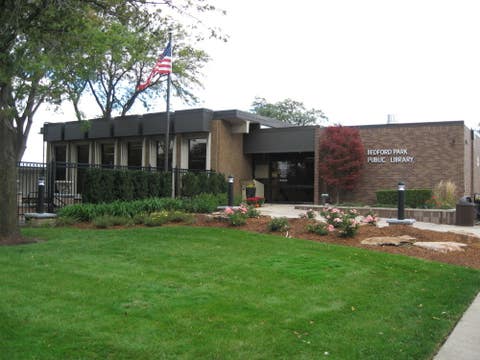 Tiny photo for 7735 W 65th Place, Bedford Park, IL 60501 (MLS # 12724023)