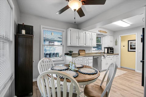 Tiny photo for 745 Geddes Avenue, Winthrop Harbor, IL 60096 (MLS # 12790028)