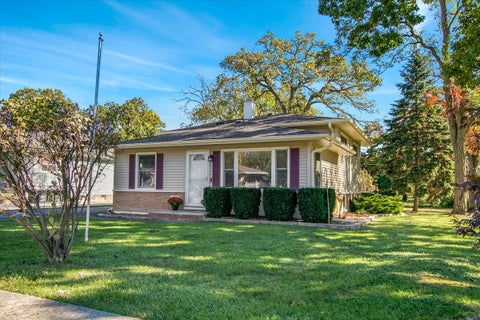 Photo of 745 Geddes Avenue, Winthrop Harbor, IL 60096 (MLS # 12790028)