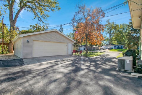 Tiny photo for 745 Geddes Avenue, Winthrop Harbor, IL 60096 (MLS # 12790028)