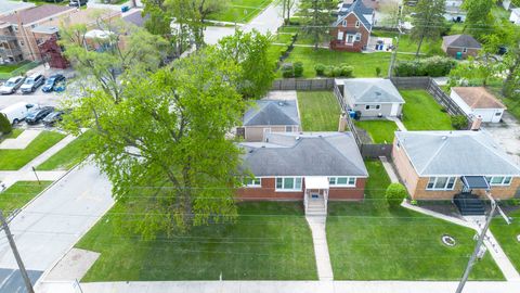 Tiny photo for 4405 Butterfield Road, Hillside, IL 60162 (MLS # 12633865)