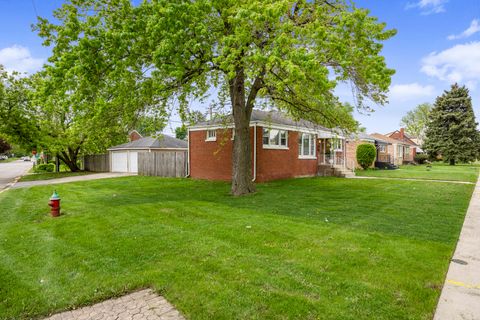 Tiny photo for 4405 Butterfield Road, Hillside, IL 60162 (MLS # 12633865)