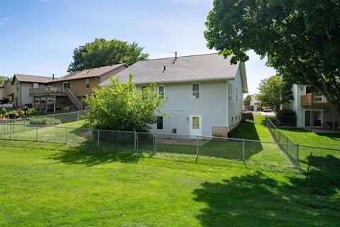 Tiny photo for 2014 Woodhavens Drive, Bloomington, IL 61701 (MLS # 12661569)