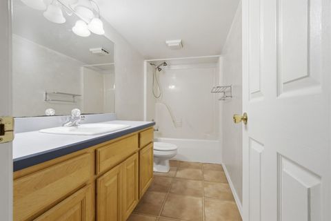 Tiny photo for 2014 Woodhavens Drive, Bloomington, IL 61701 (MLS # 12661569)