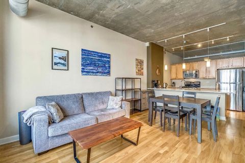 Tiny photo for 1305 S MICHIGAN Avenue #1506, Chicago, IL 60605 (MLS # 12600489)