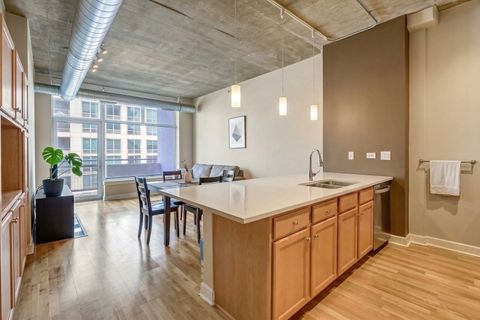 Tiny photo for 1305 S MICHIGAN Avenue #1506, Chicago, IL 60605 (MLS # 12600489)