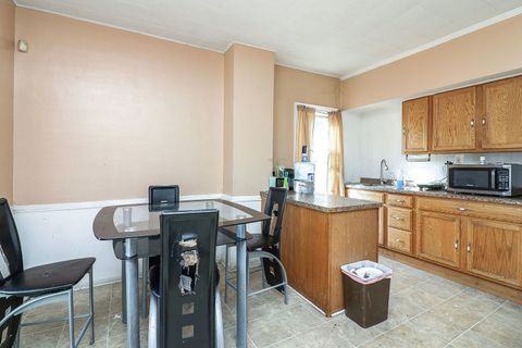 Tiny photo for 450 N Union Street, Aurora, IL 60505 (MLS # 12488962)