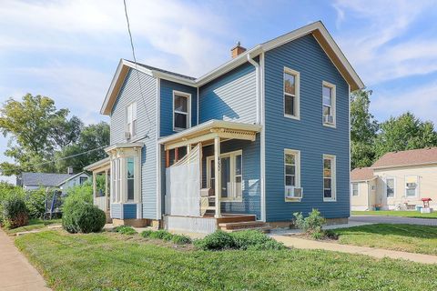 Tiny photo for 450 N Union Street, Aurora, IL 60505 (MLS # 12488962)