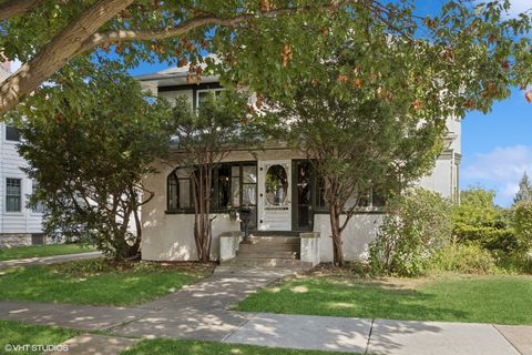 A home in La Grange