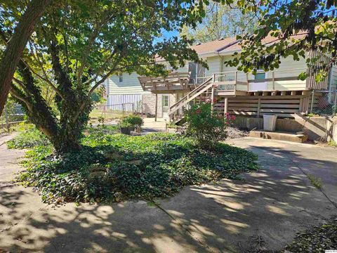 Tiny photo for 2131 Sunnybrook Drive W Dr, Quincy, IL 62301 (MLS # 12503543)