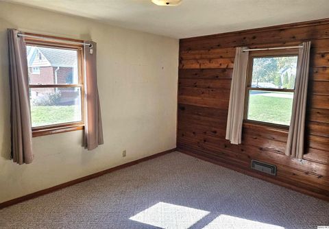 Tiny photo for 2131 Sunnybrook Drive W Dr, Quincy, IL 62301 (MLS # 12503543)