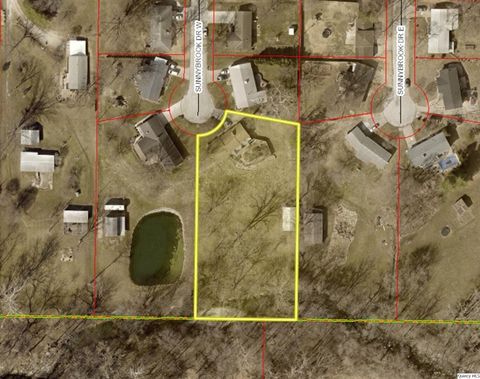 Tiny photo for 2131 Sunnybrook Drive W Dr, Quincy, IL 62301 (MLS # 12503543)