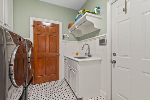 Tiny photo for 843 Alberosky Way, Batavia, IL 60510 (MLS # 12494294)