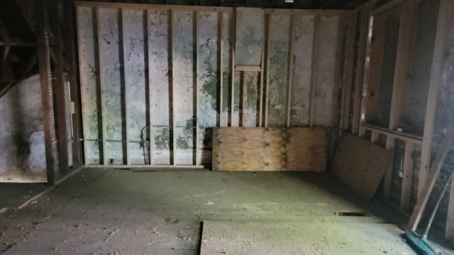 10734 S Langley Avenue